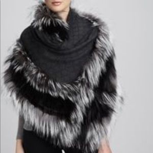 Authentic fox fur  Gucci scarf